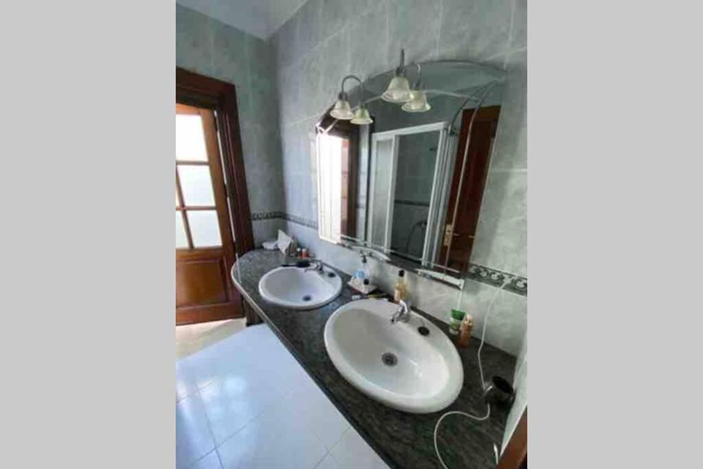 Villa Isa Sea Views ปลายาบลังกา ภายนอก รูปภาพ